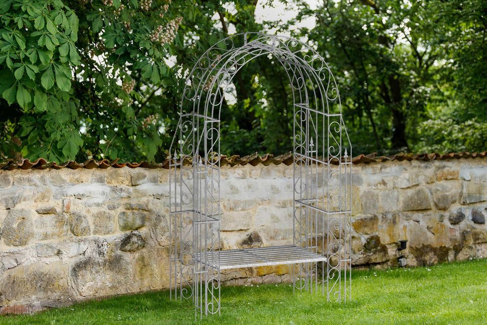 Rosenbogen Calabria mit Bank Rosenbogen Calabria mit Bank