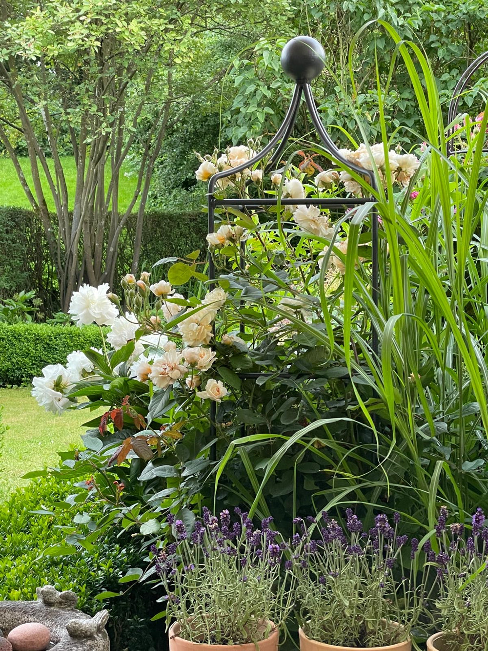 Obelisk Catania klein, pulverbeschichtet anthrazit Obelisk Catania klein, pulverbeschichtet anthrazit