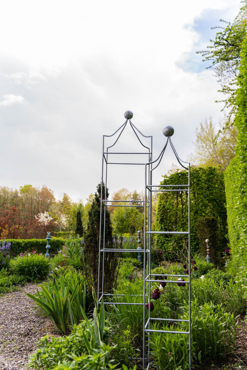 Obeliskenset Catania im Garten, feuerverzinkt Obeliskenset Catania im Garten, feuerverzinkt