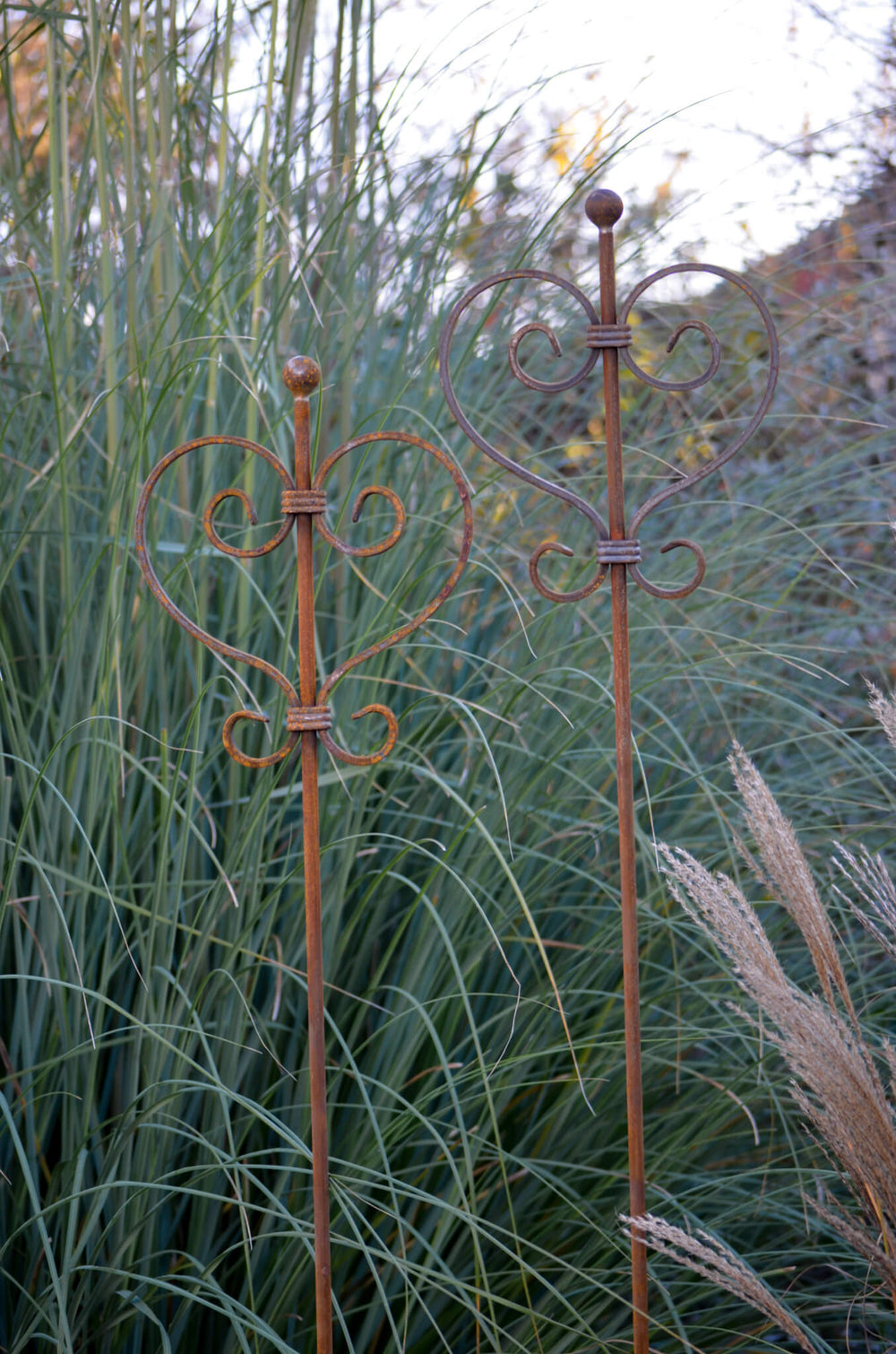 Gartenstecker Treviso im Set in unbeschichtet in einem Garten Gartenstecker Treviso im Set in unbeschichtet in einem Garten