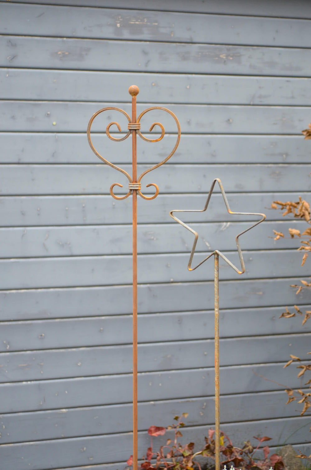 Rankstabset Tissano & Treviso Detailansicht unbeschichtet vor Gartenhaus Rankstabset Tissano & Treviso Detailansicht unbeschichtet vor Gartenhaus