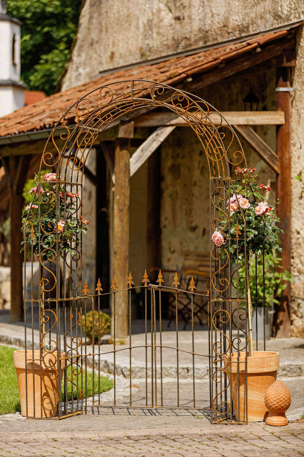 Rosenbogen Calabria mit Tür